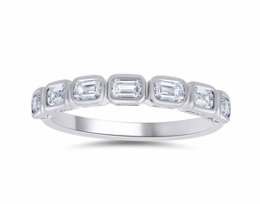 0.69 ctw. WHITE GOLD EMERALD CUT DIAMOND RING D5016WG