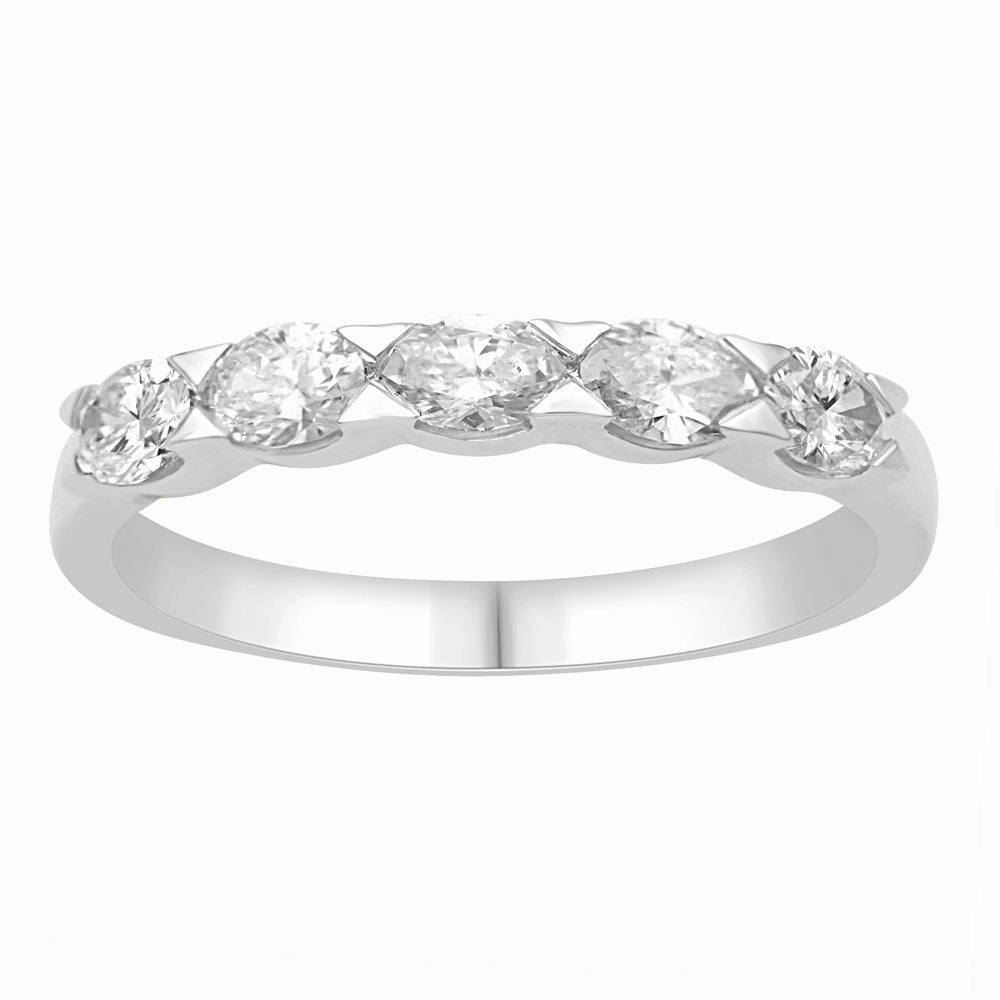 0.76 ctw. WHTE GOLD OVAL DIAMOND RING D4907WG