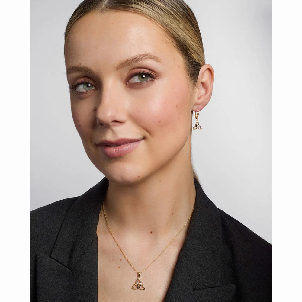 14k Gold Large Trinity Knot Pendant Necklace