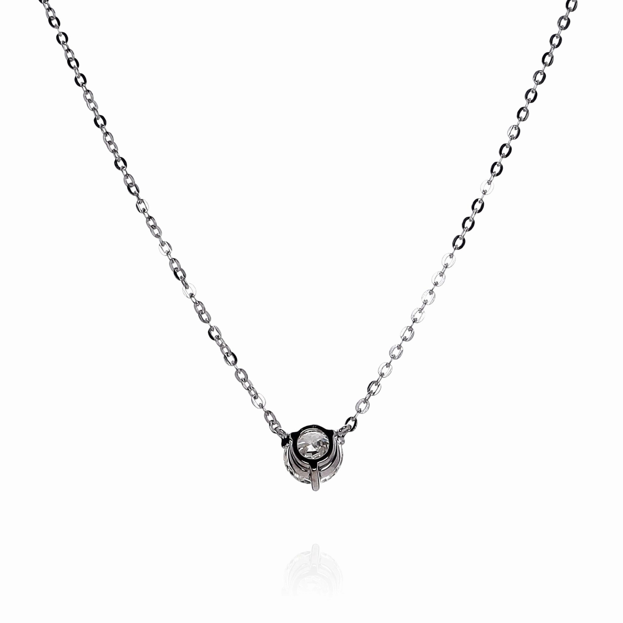18k White Gold 1.53ct Diamond Solitaire Pendant Necklace