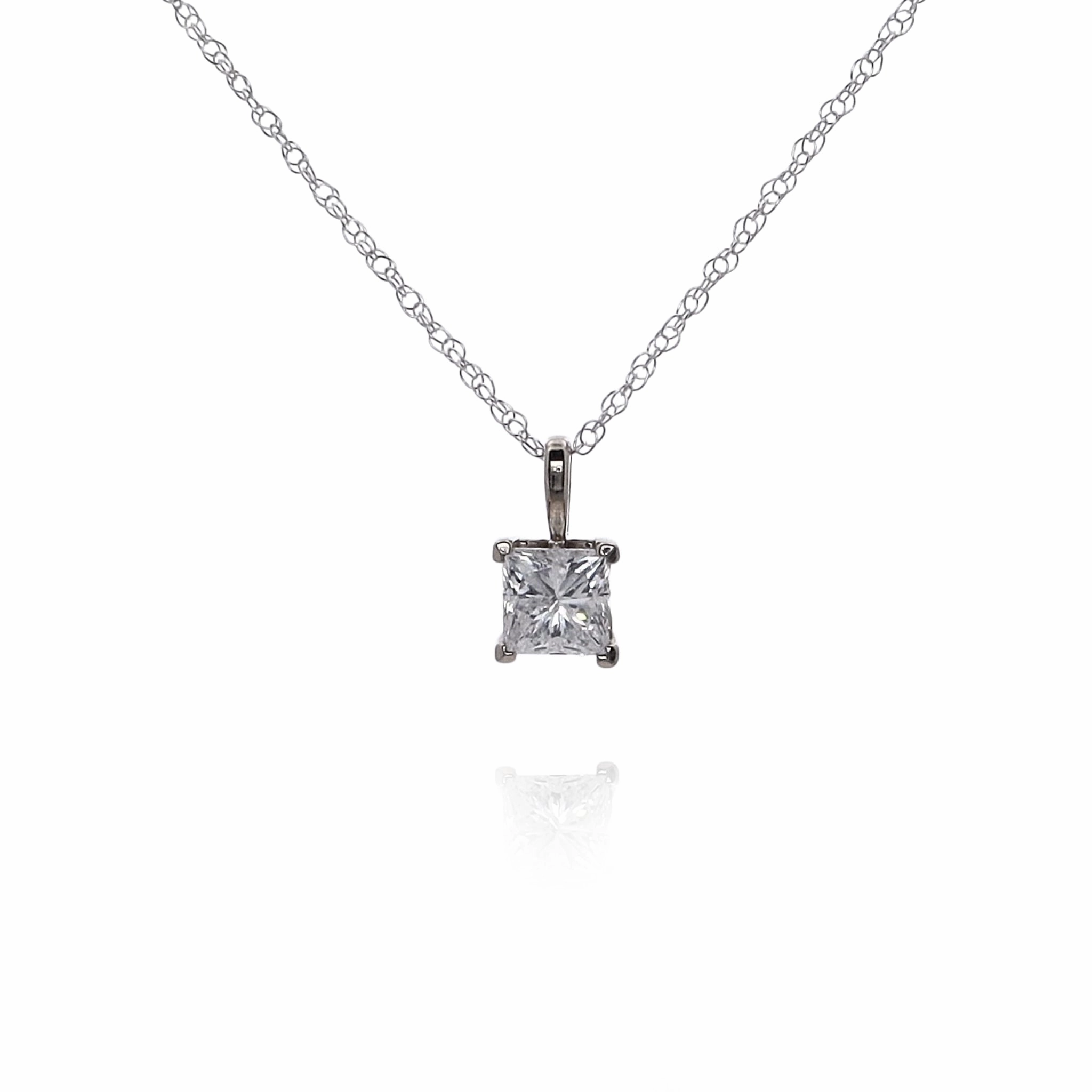 Estate 14 Karat White Gold Diamond Pendant Necklace