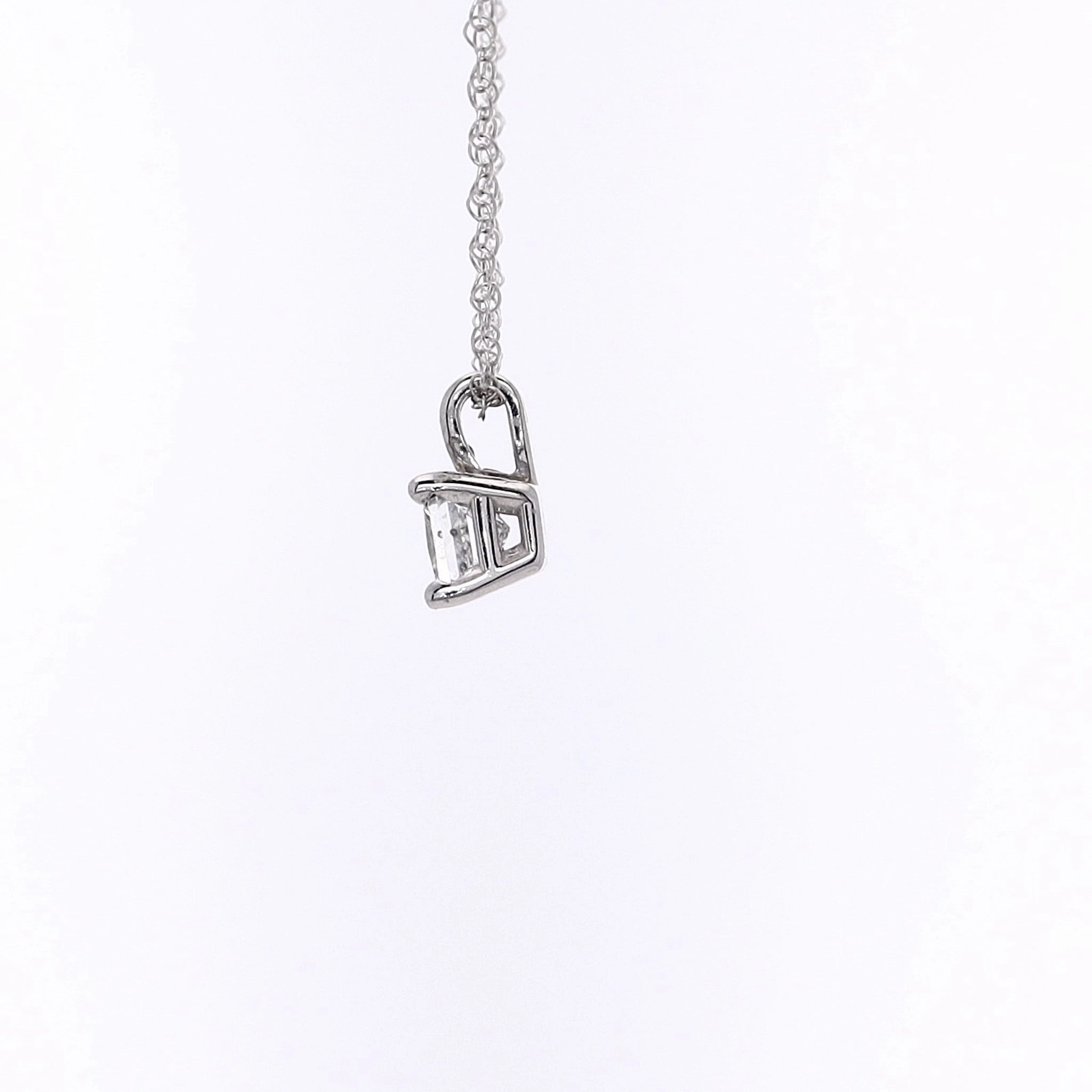 Estate 14 Karat White Gold Solitaire Diamond Pendant Necklace
