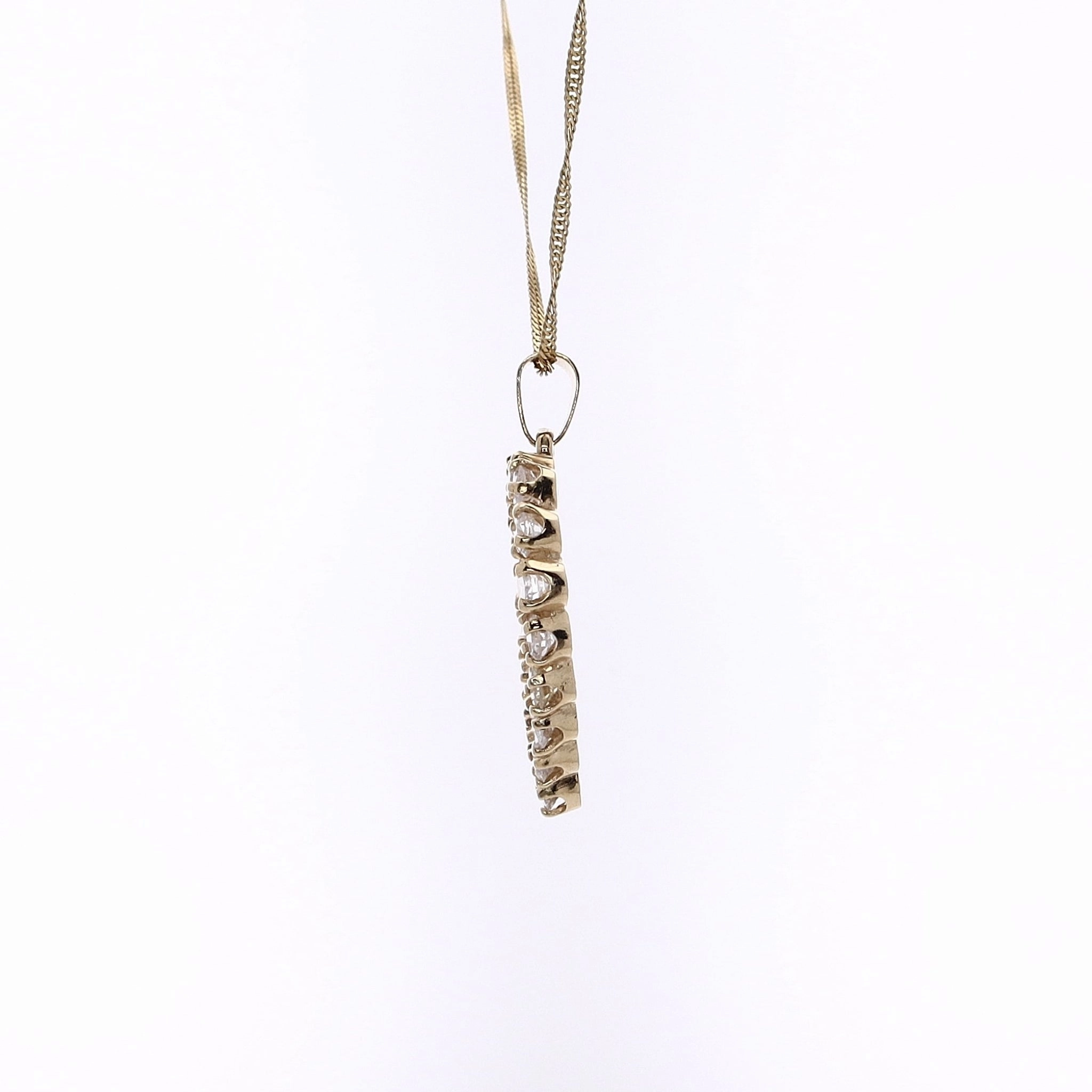 Estate 14 Karat Yellow Gold Heart Shaped Diamond Pendant Necklace