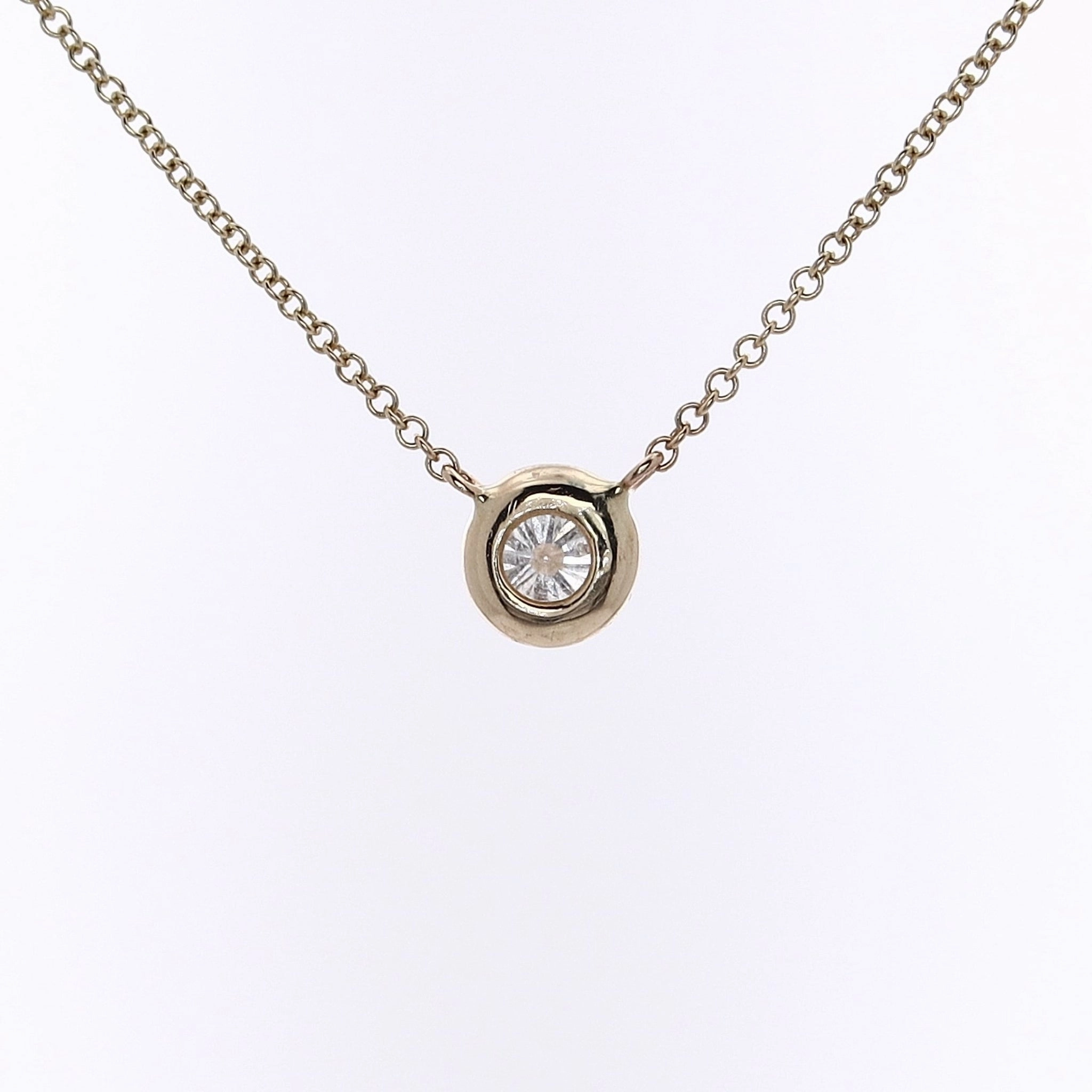 Estate 14 Karat Yellow Gold Solitaire Diamond Pendant Necklace