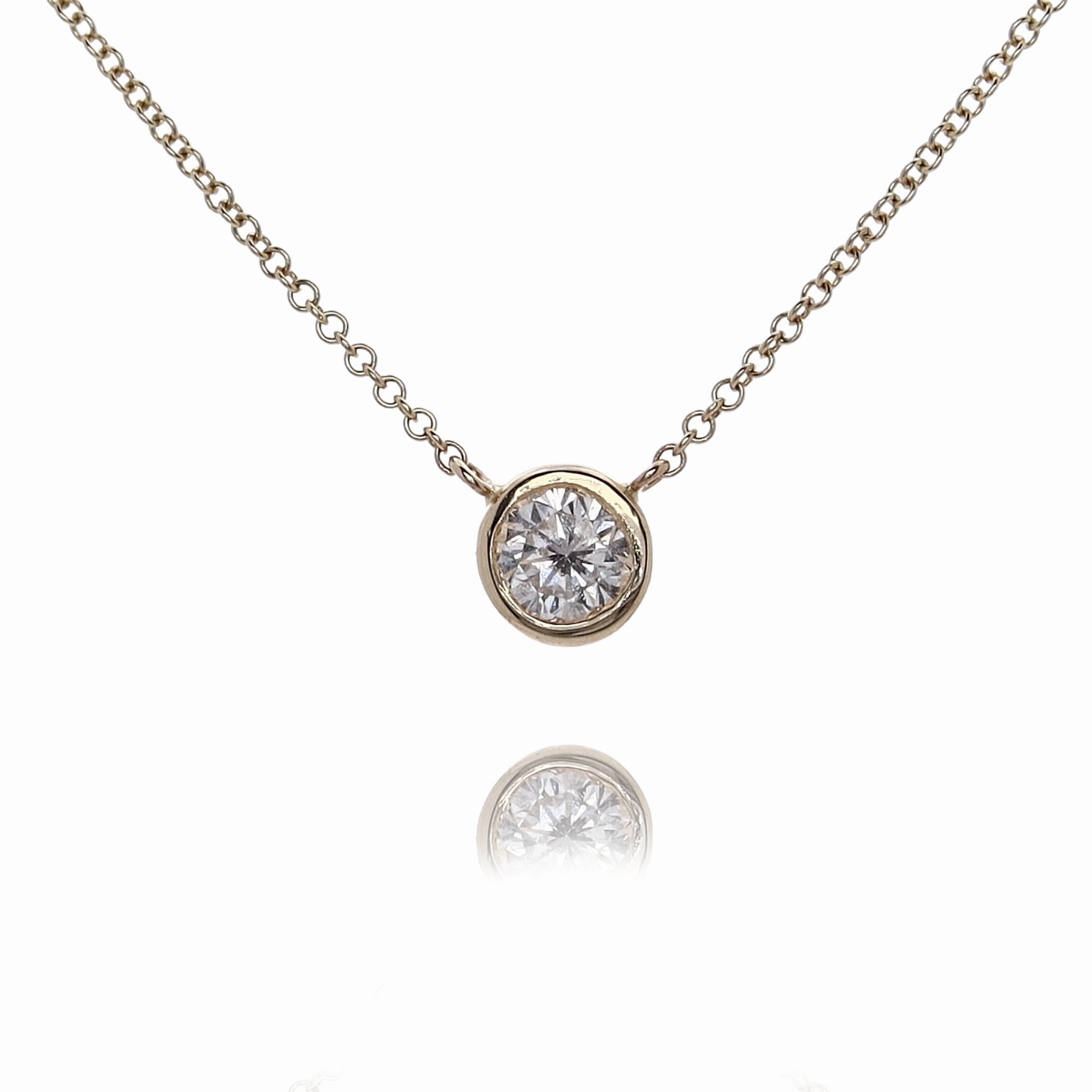 Estate 14 Karat Yellow Gold Solitaire Diamond Pendant Necklace