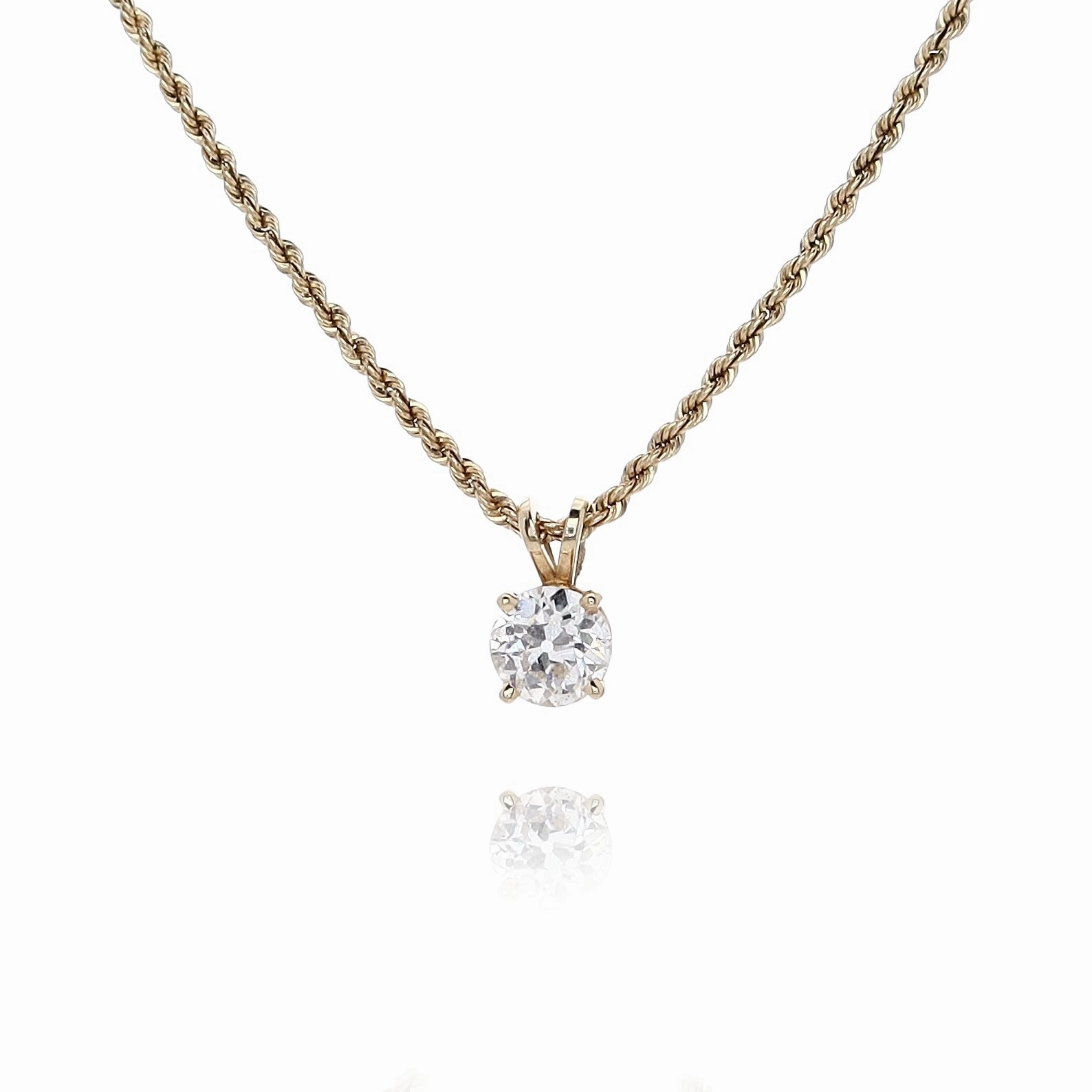 Estate 14 Karat Yellow Gold Solitaire Diamond Pendant Necklace