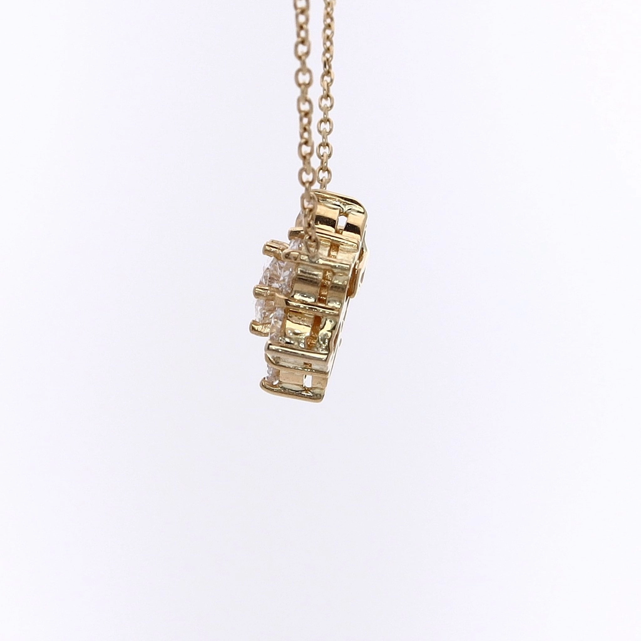 Estate 18 Karat Yellow Gold Cluster Diamond Pendant Cluster Necklace
