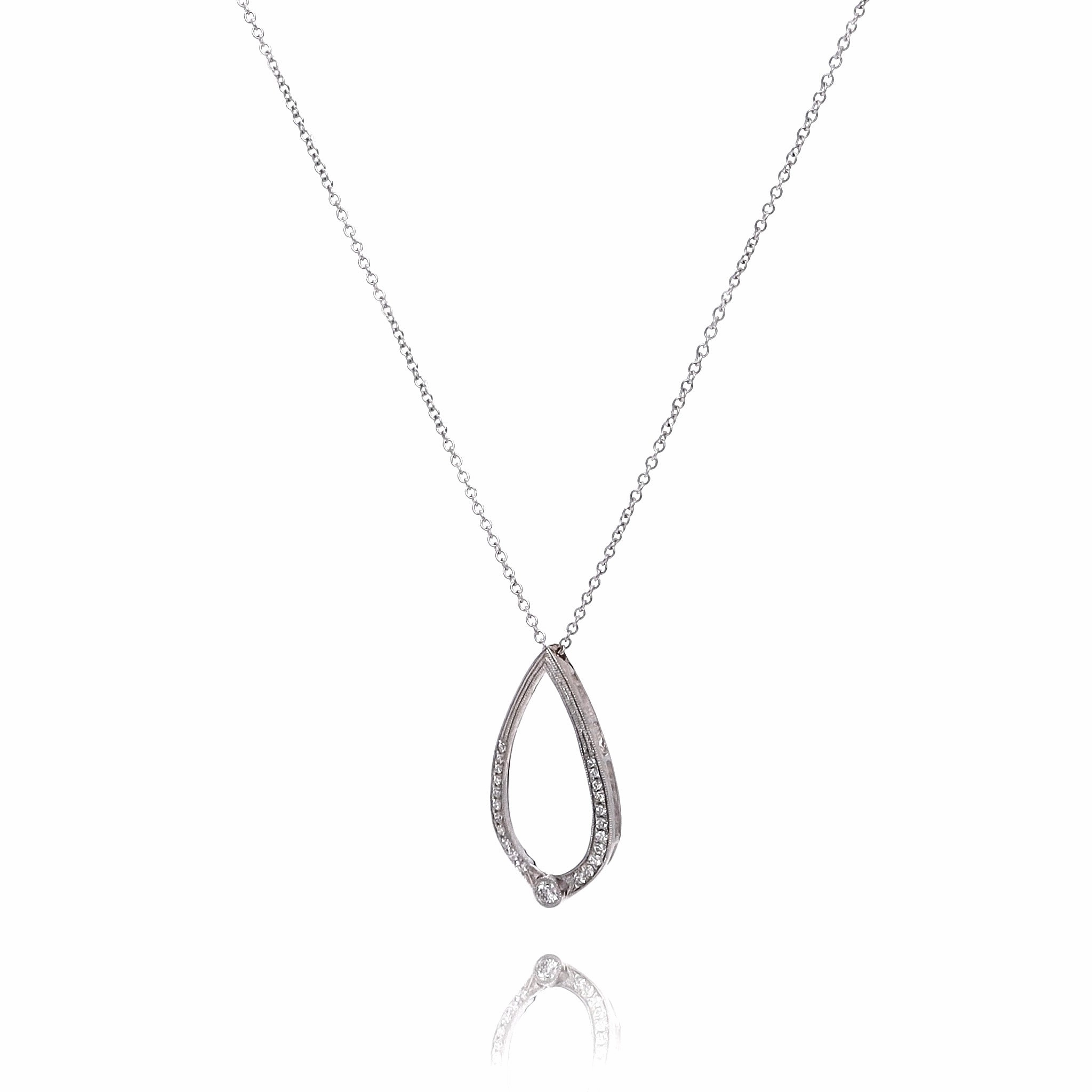 Estate Simon G 18k White Gold Milgrain Tear Drop Design Graduated Diamond Pendant Necklace
