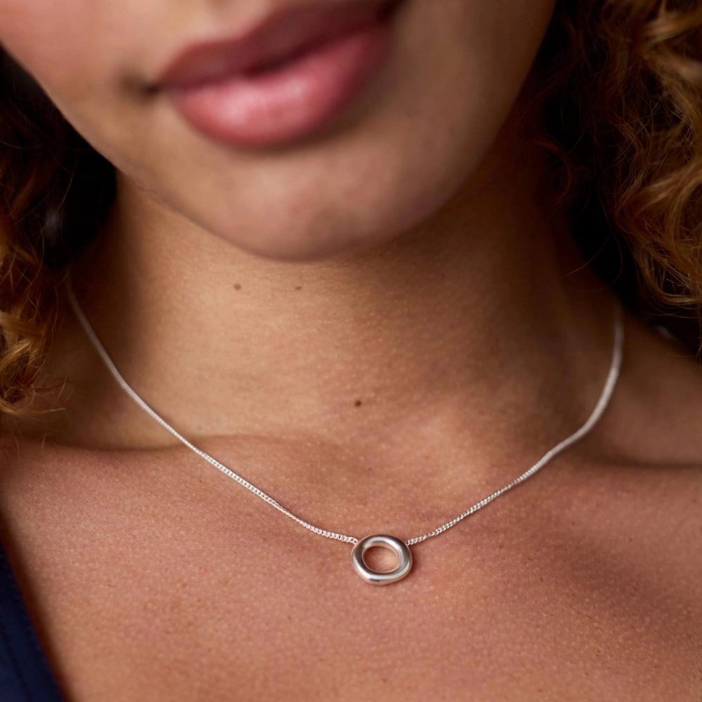 Julie Vos Silver Wave Circle Delicate Necklace