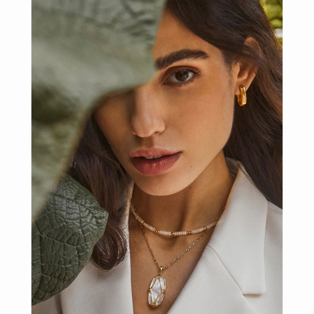 Kendra Scott Delilah Strand Necklace In Ivory Mother Of Pearl