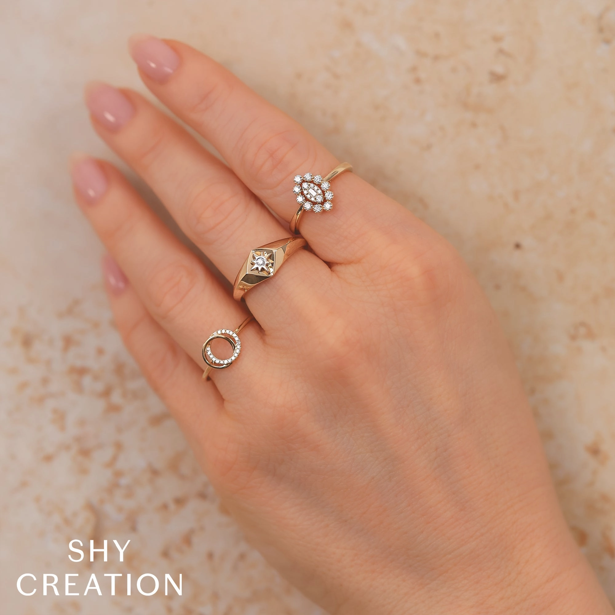Shy Creation 0.07Ct Diamond Love Knot Circle Ring SC55027232