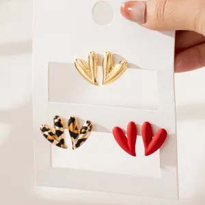 Wholesale 1 Pair/3 Pair/4 Pair Elegant Design Metal Love Heart Stud Earrings