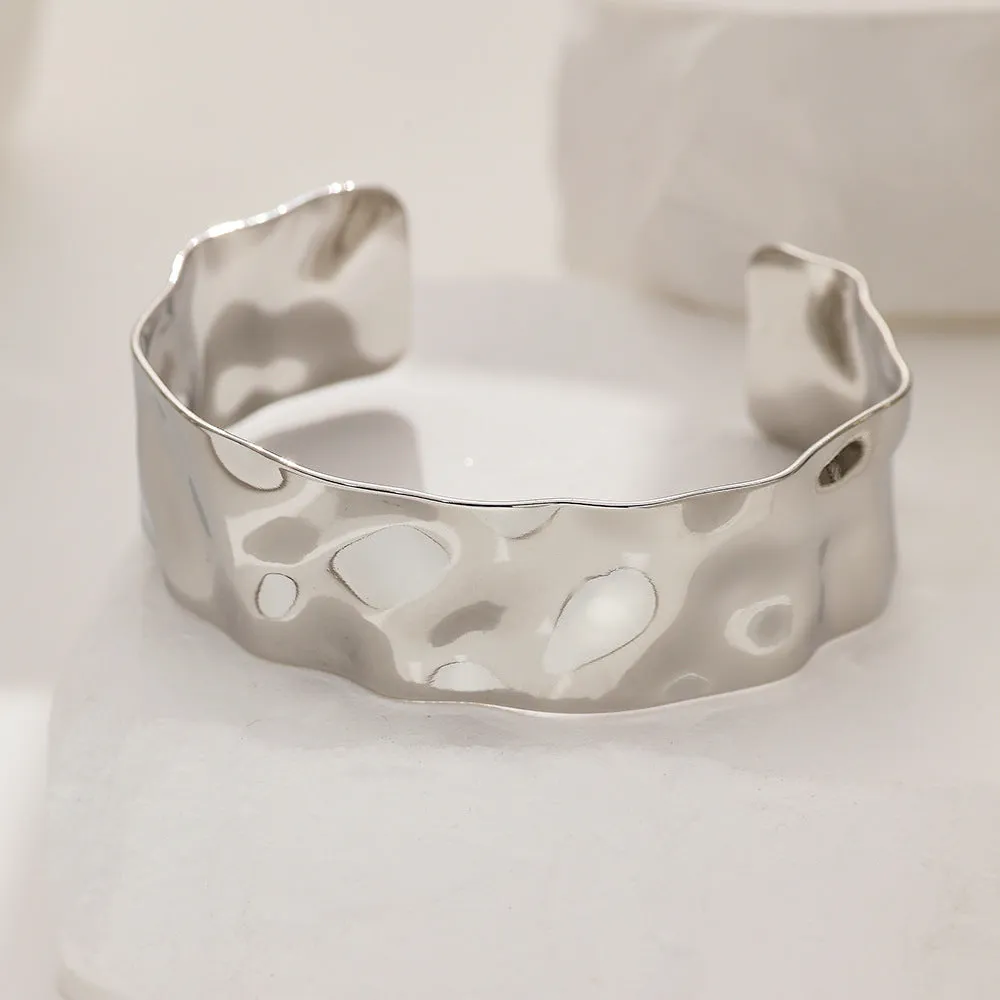 Wholesale 18k Gold Plated Hammered Wide Bracelet
