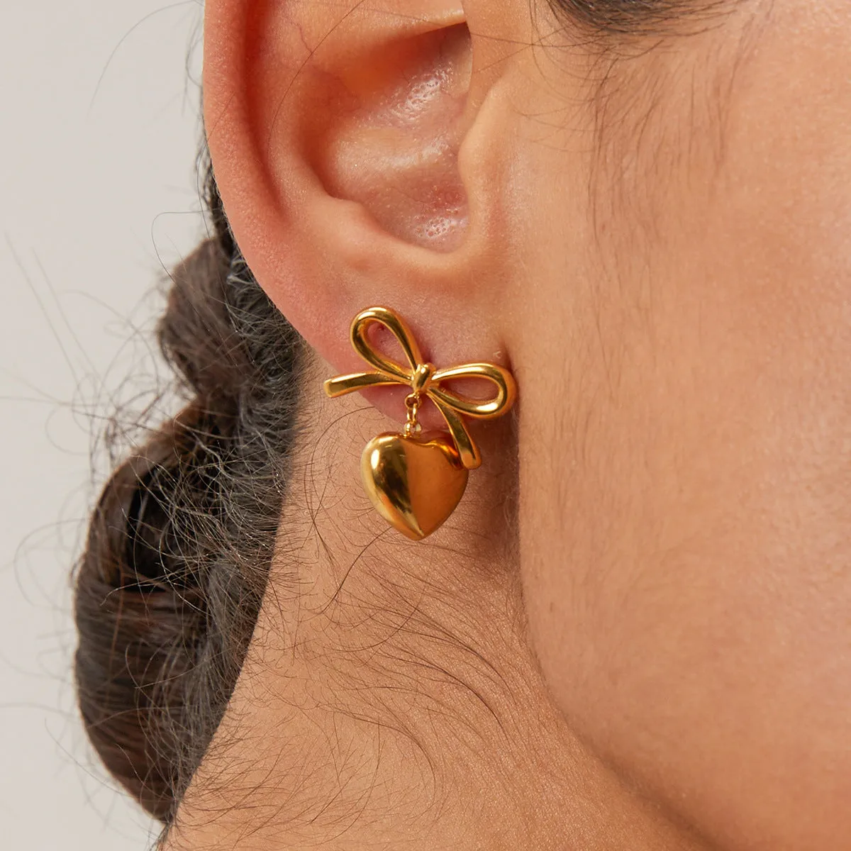 Wholesale 18K Gold Stainless Steel Heart Earrings