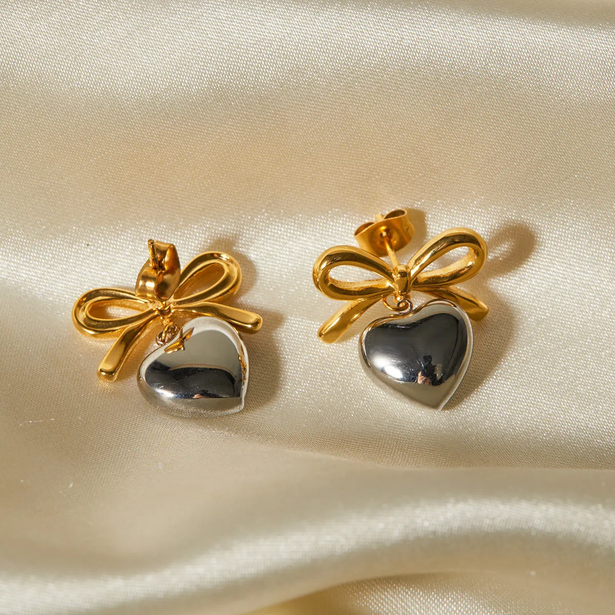 Wholesale 18K Gold Stainless Steel Heart Earrings