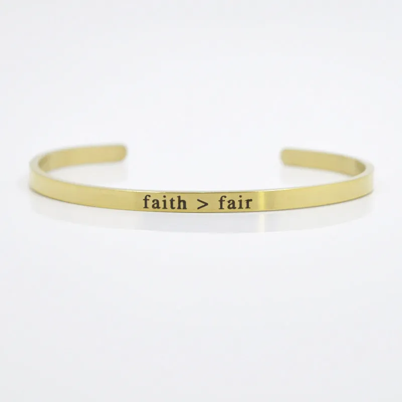 Wholesale 4mm Gold Stainless Steel Lettering Titanium Steel C Shape BREATHE DREAM FEARLESS Bracelet
