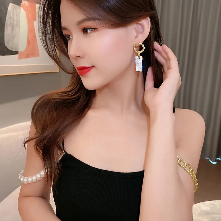 Wholesale 925 Silver Needle Fashion New Personality Trendy Diamond Temperament Earrings