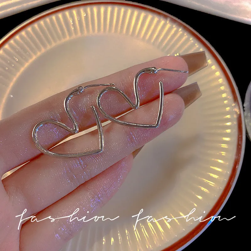 Wholesale 925 Silver Needle with Diamond Heart Alloy Earrings