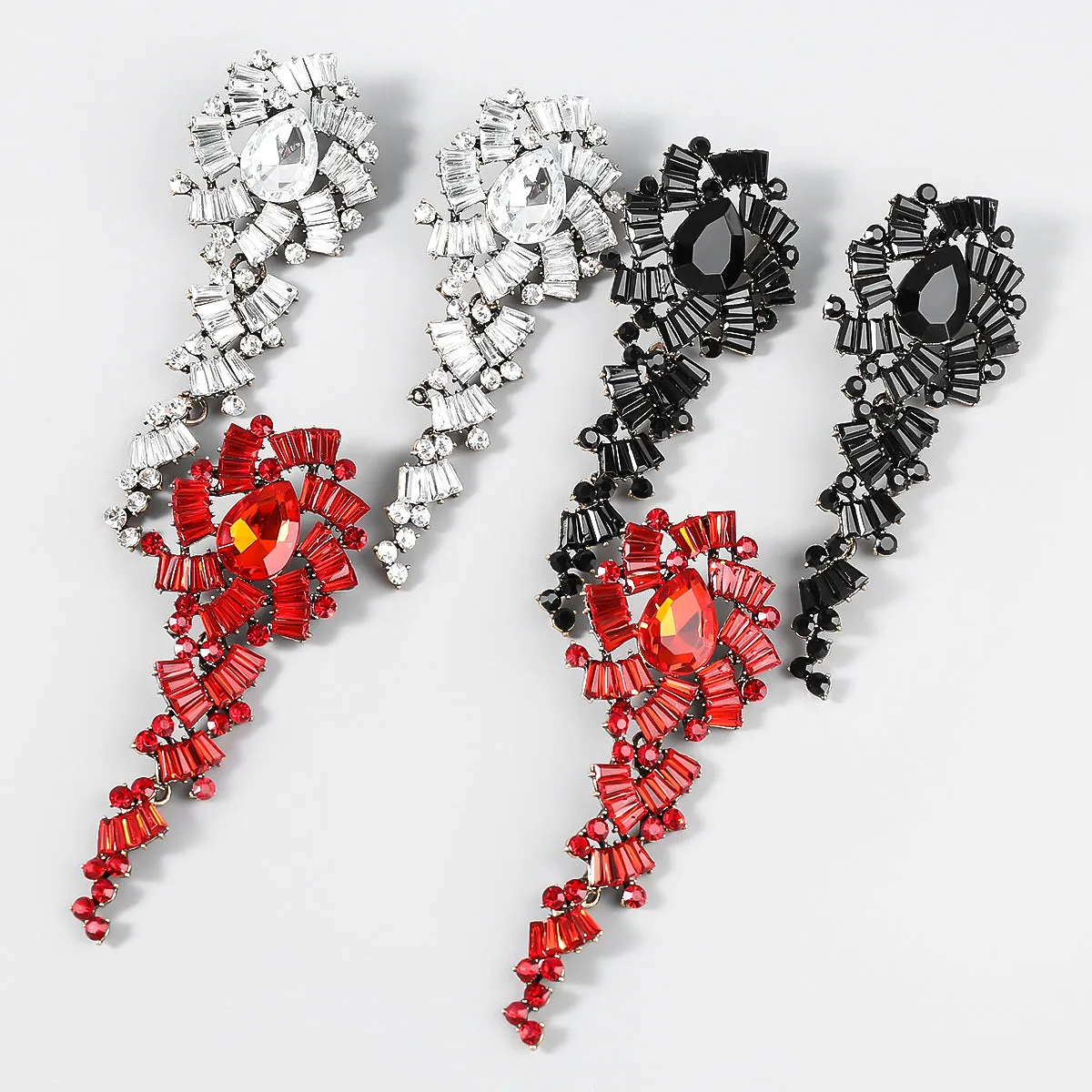 Wholesale Alloy Diamond Inlaid Acrylic Flower Long Earrings