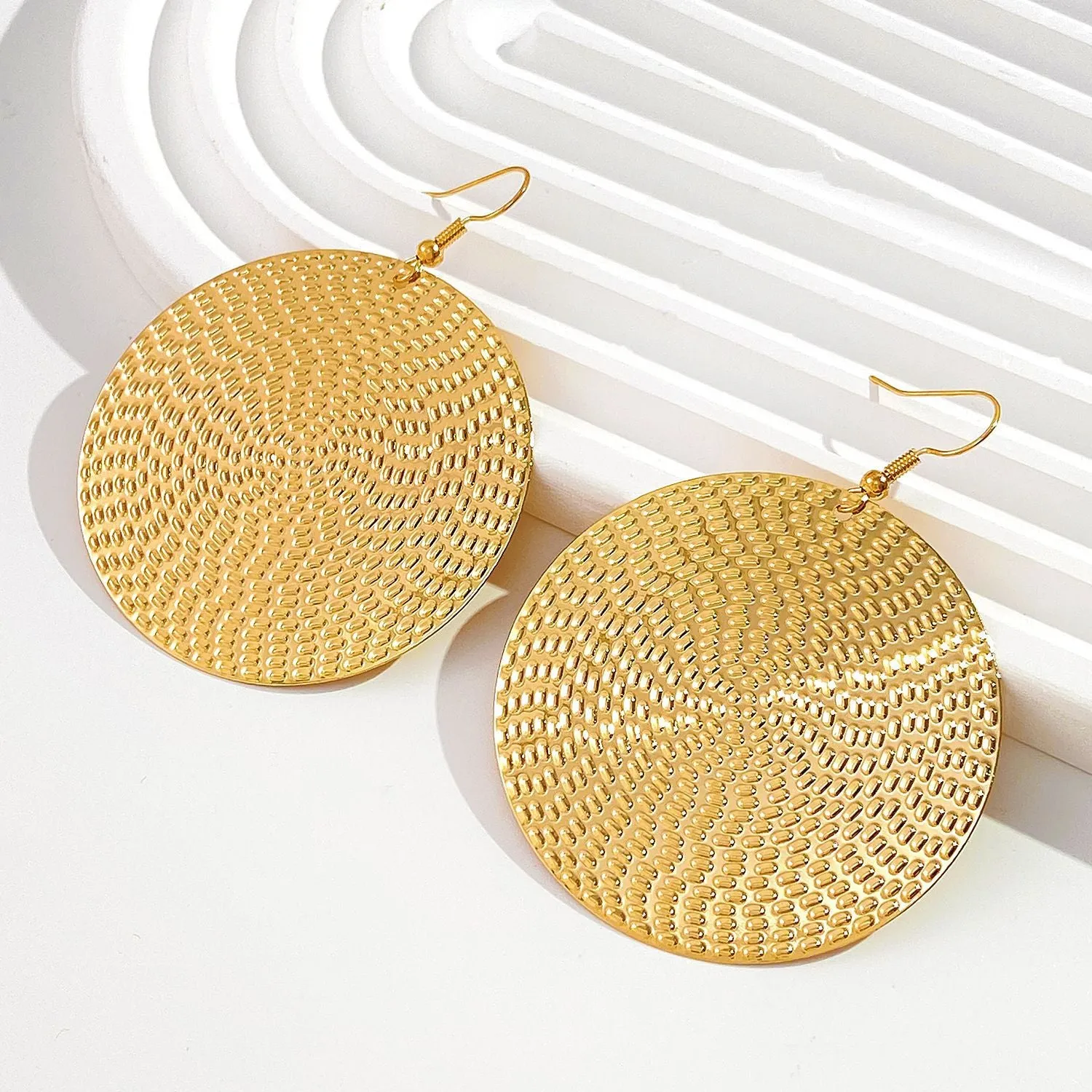 Wholesale Alloy Electroplated Round Ring Earrings