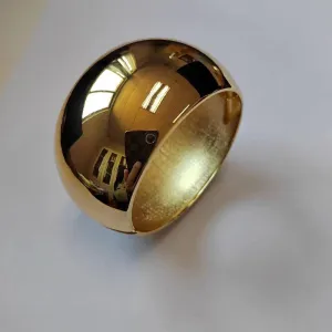 Wholesale Alloy Electroplating Exaggerated Large Smooth Bracelet