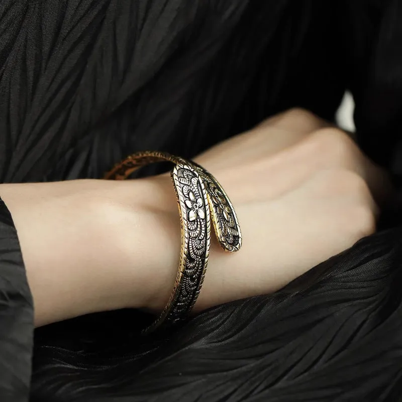Wholesale Antique Gold Flower Retro Distressed All-match Bracelet