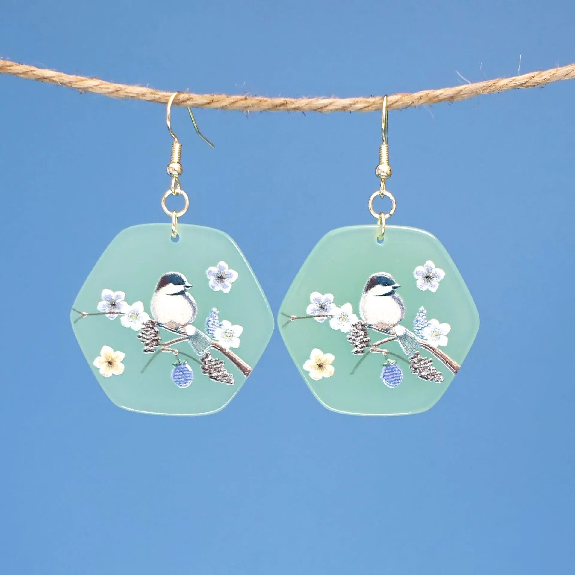 Wholesale Artistic painted relief flower and bird earrings