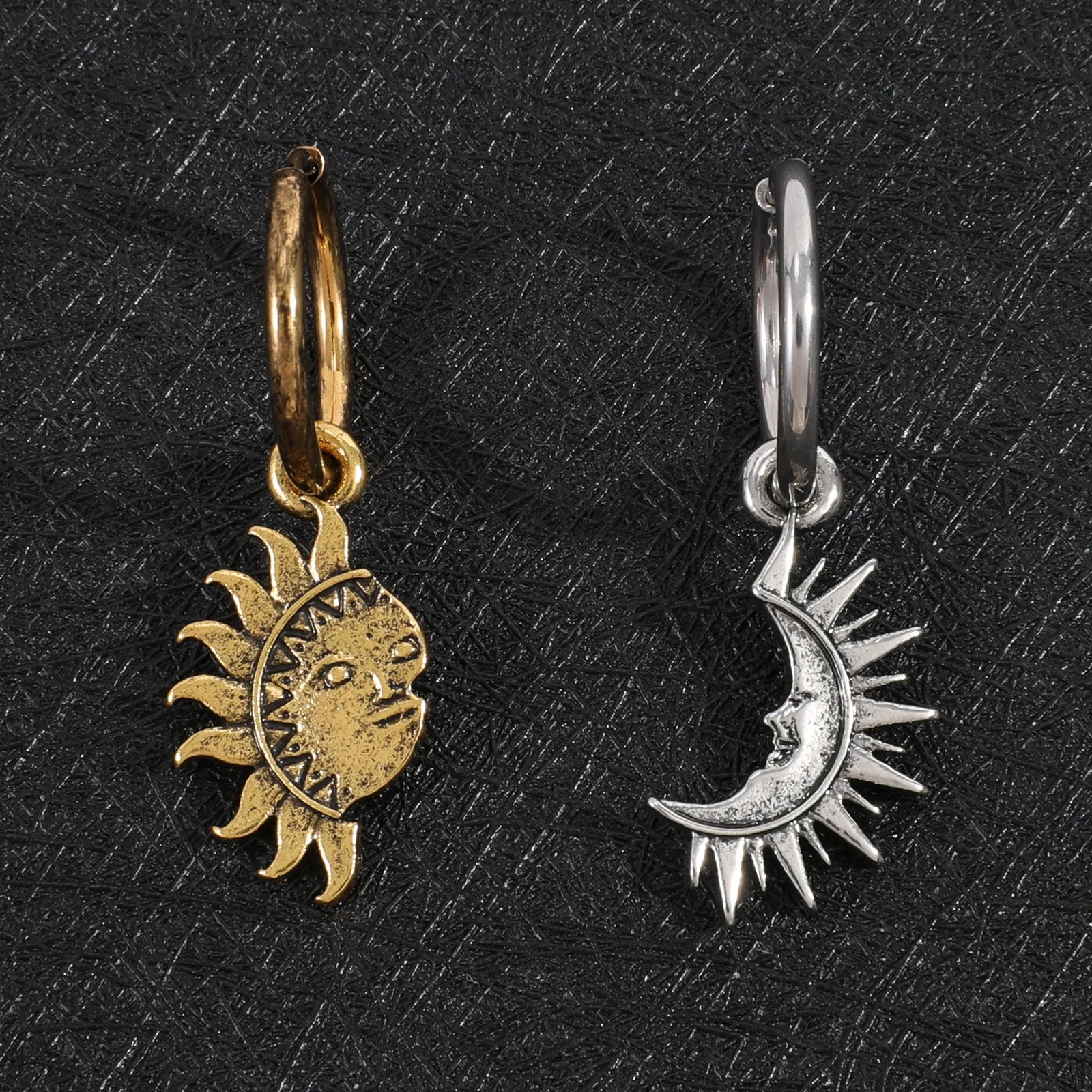 Wholesale Asymmetric Alloy Men's Earrings for The Sun and Moon