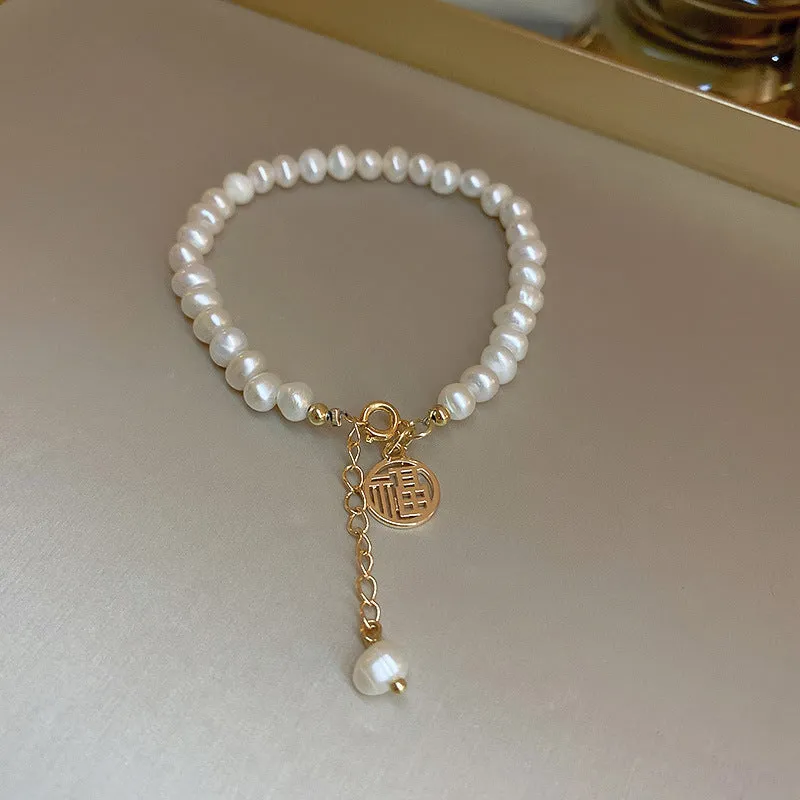 Wholesale Beaded Ceramic Lucky Cat Forwarding Pearl Crystal Bracelet