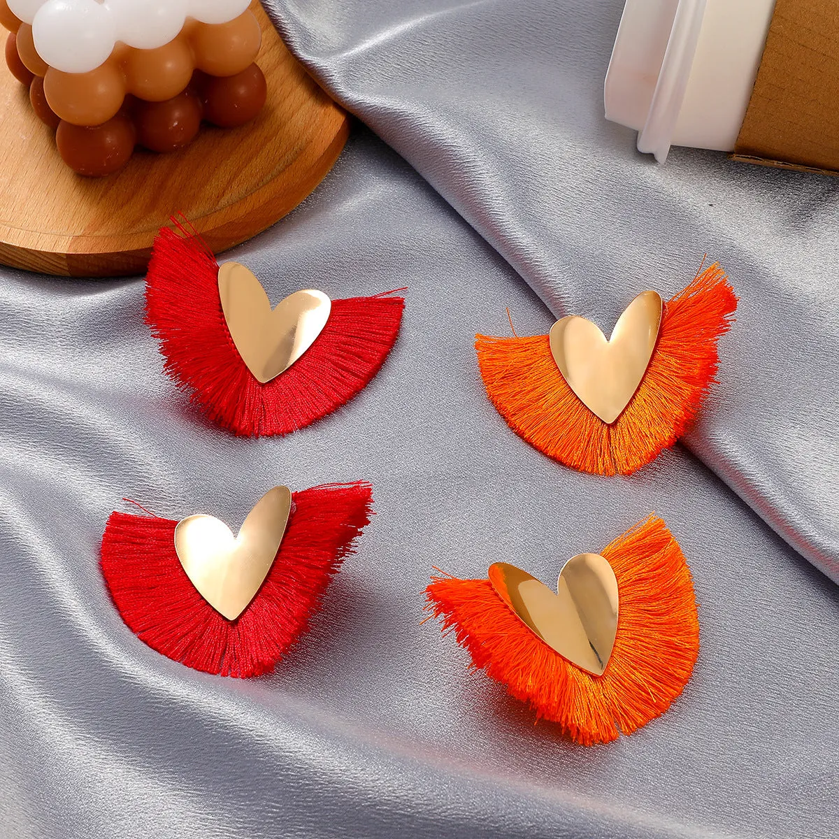 Wholesale Bohemian Exaggerated Scalloped Tassel Vintage Love Earrings