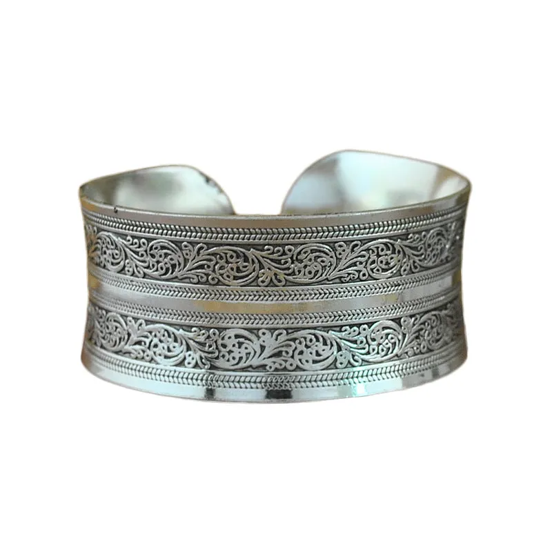 Wholesale  Bohemian Flower Teng Ancient Miao Silver Bracele Retro Wide Tibetan Silver Bracelet