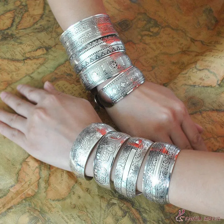 Wholesale  Bohemian Flower Teng Ancient Miao Silver Bracele Retro Wide Tibetan Silver Bracelet