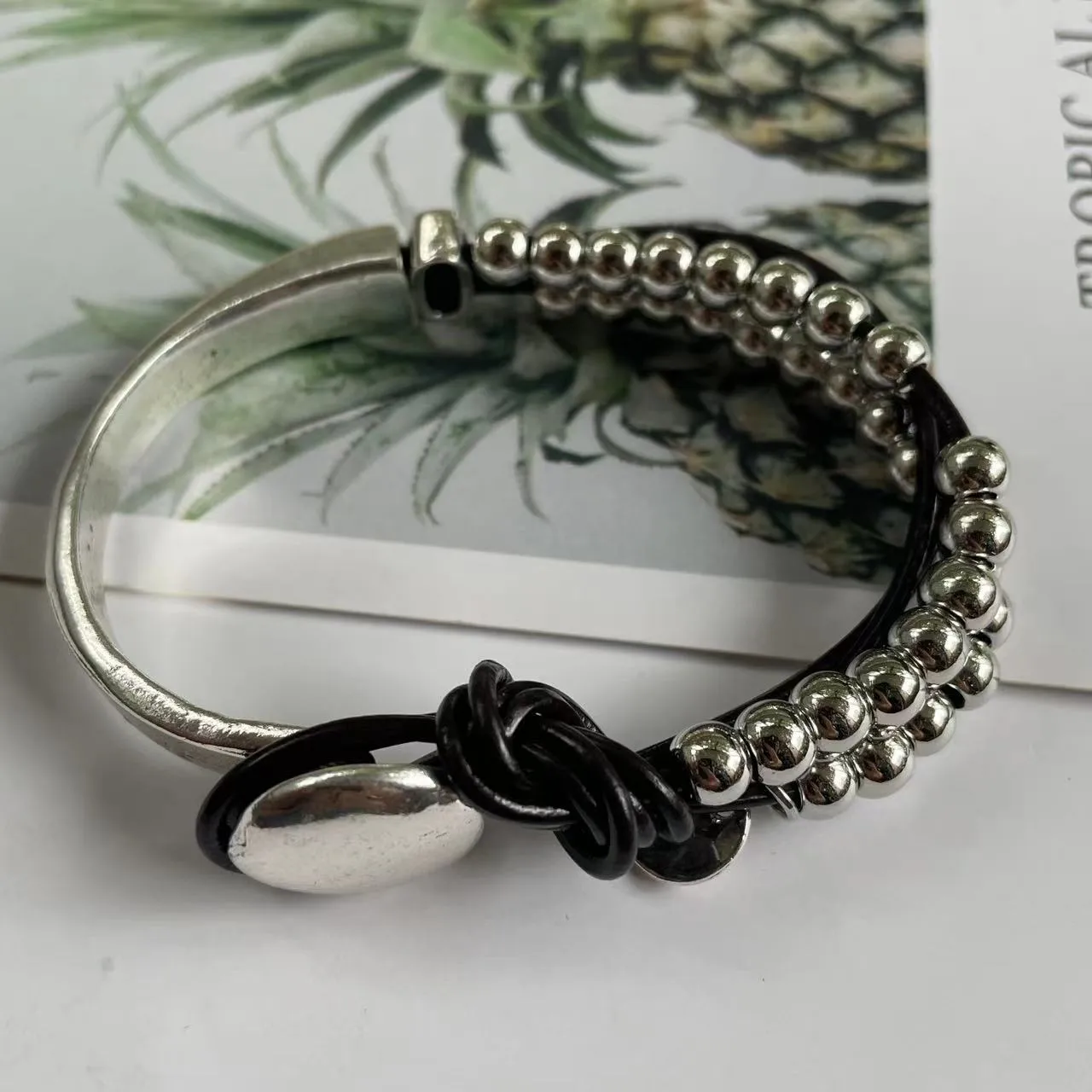 Wholesale Bohemian style double layer stitching bracelet beaded leather bracelet