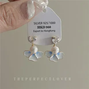 Wholesale Bow Freshwater Pearl Zircon Gold Plated Stud Earrings