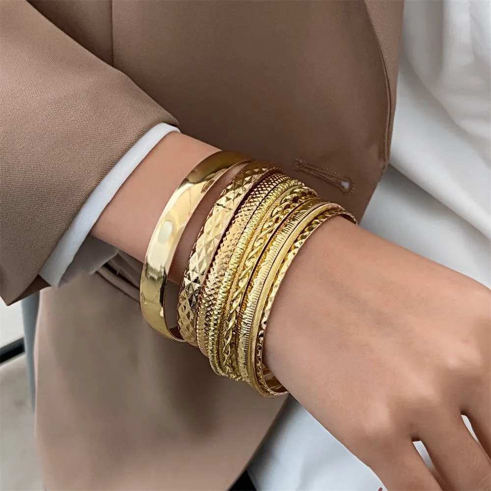 Wholesale Broad Gold Glossy 10-piece Alloy Bracelet Set