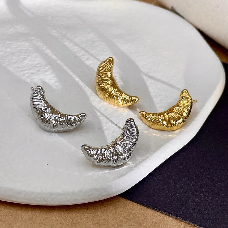 Wholesale Bull Horn Bag Moon Alloy Earrings