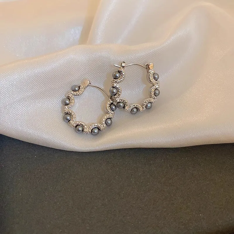 Wholesale Circle Pearl Vintage Earrings