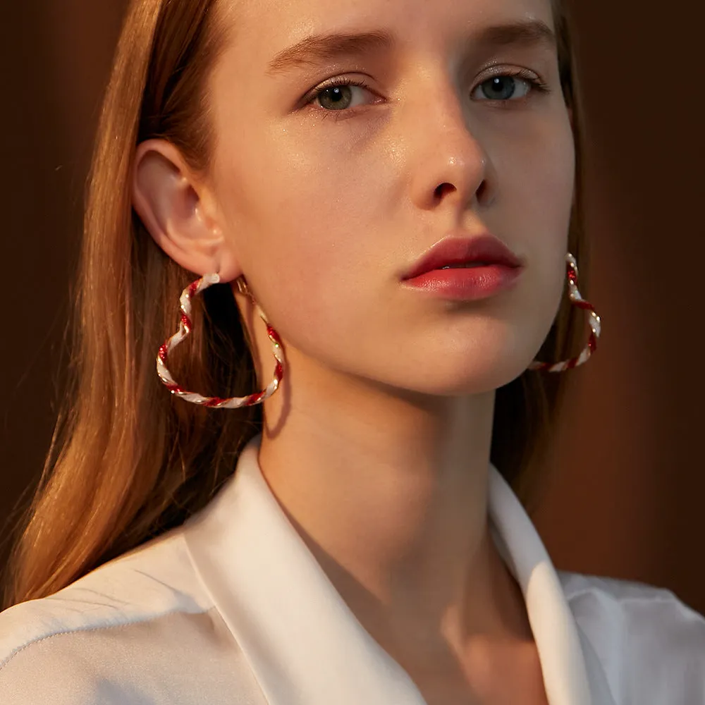 Wholesale Contrasting Color Heart Alloy Earrings
