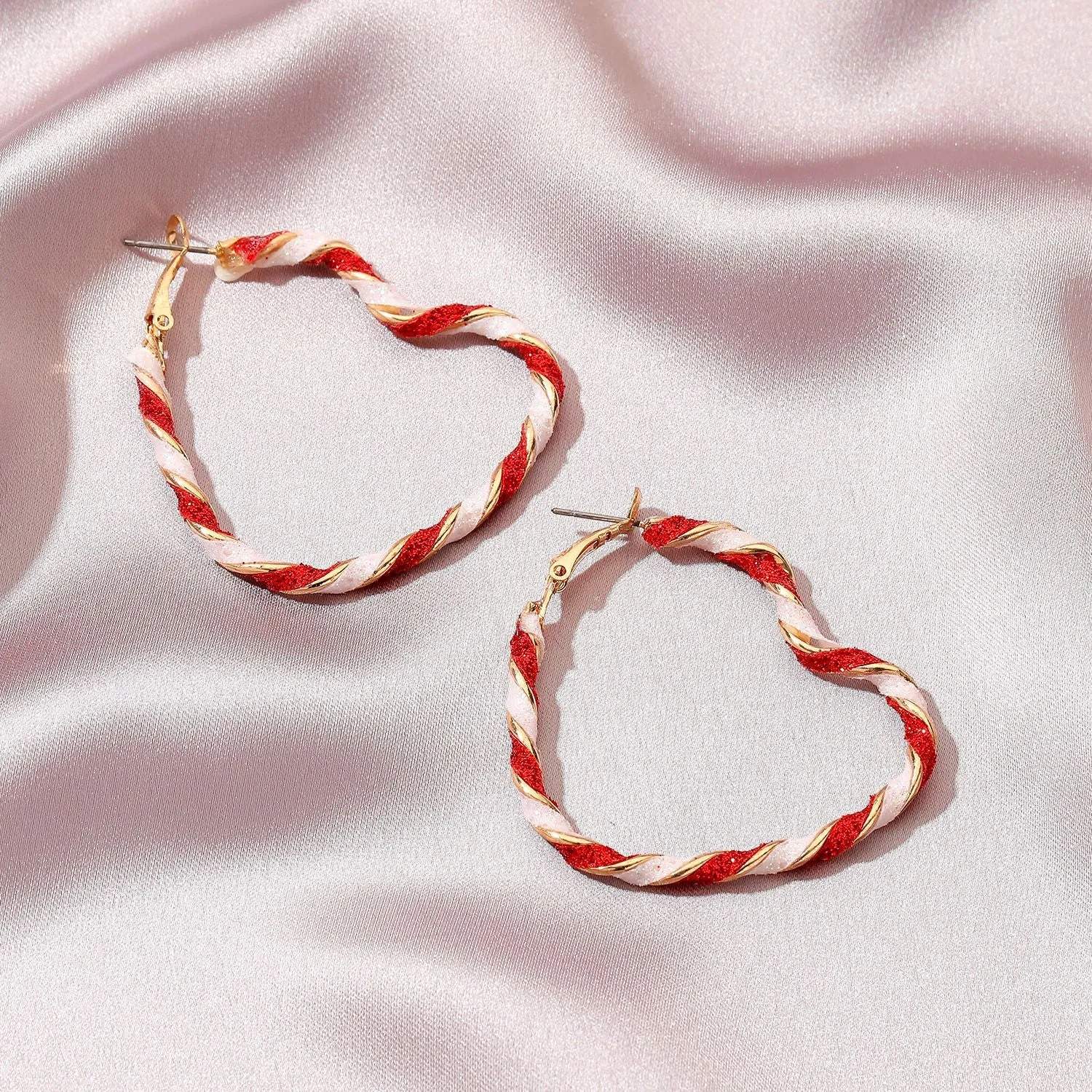 Wholesale Contrasting Color Heart Alloy Earrings