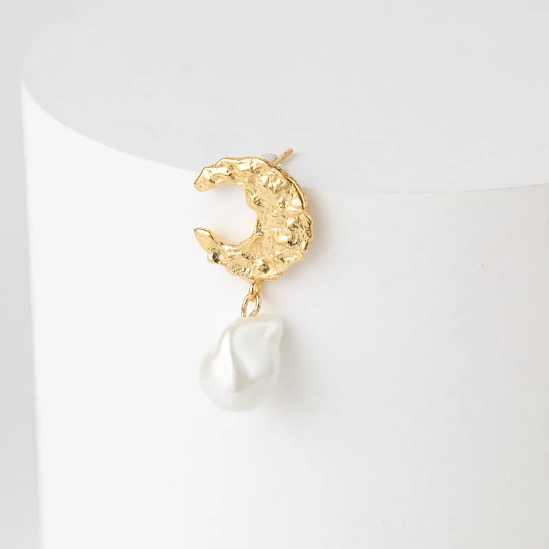 Wholesale Copper Gold-plated Irregular Pearl Earrings