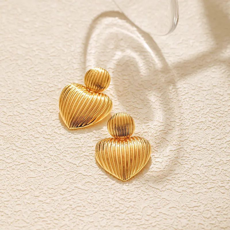Wholesale Copper Plated 18K Real Gold Love Earrings