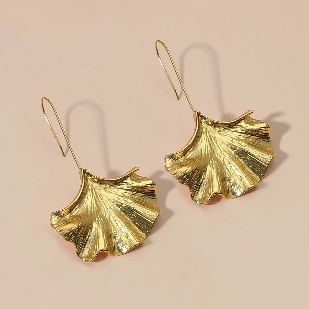 Wholesale Creative Metal Ginkgo Leaf Alloy Earrings