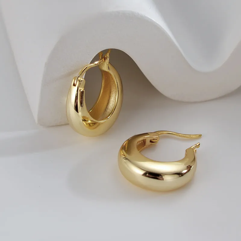 Wholesale Crescent-shaped Hoop Earrings