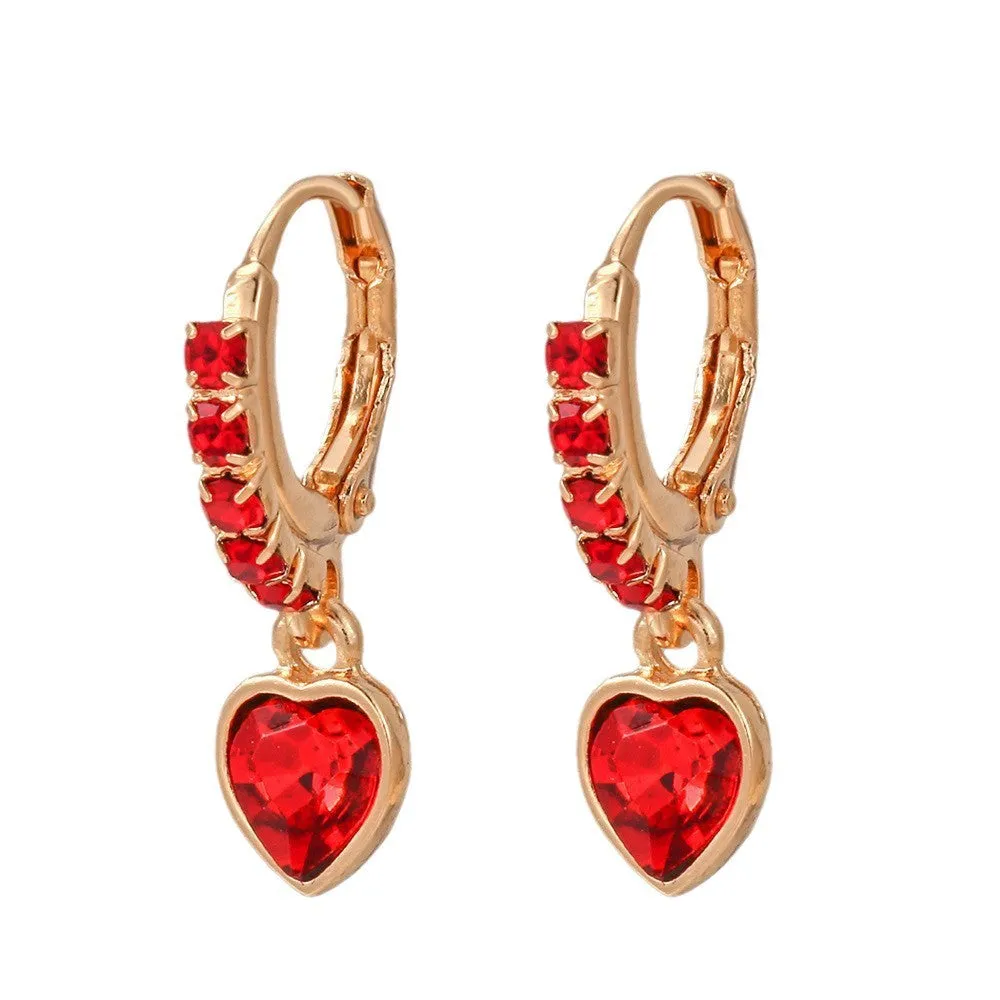 Wholesale Cute and fashionable environmentally friendly metal alloy diamond heart pendant