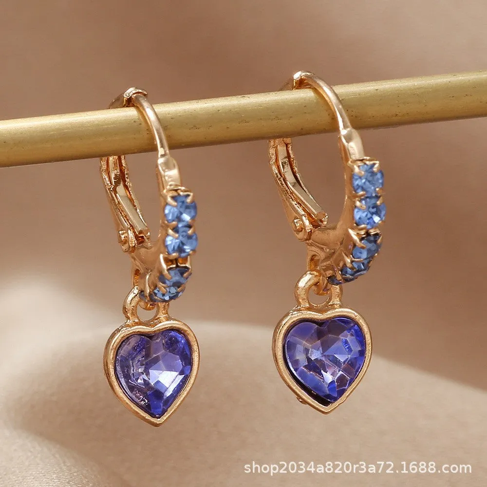 Wholesale Cute and fashionable environmentally friendly metal alloy diamond heart pendant