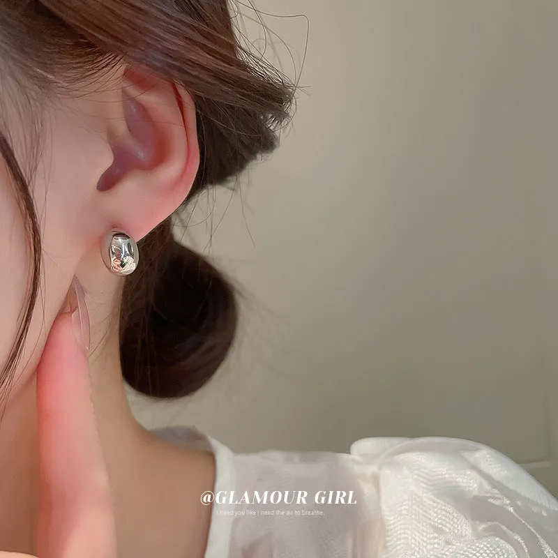 Wholesale Electroplated Bean Metal Earrings