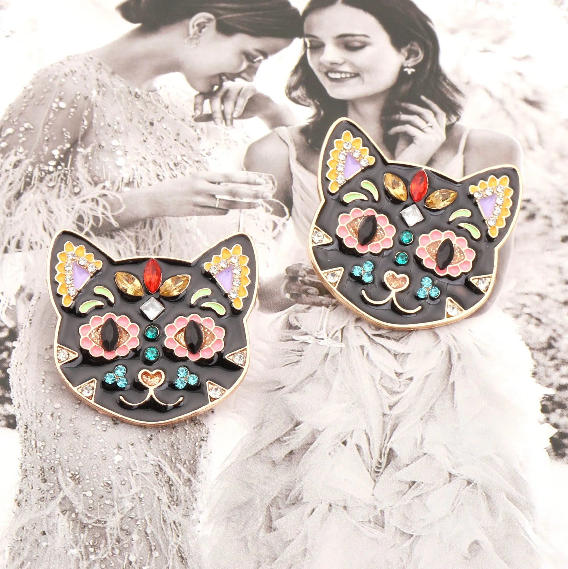 Wholesale Exaggerated Oil-drop Color Black Cat Inlaid with Rhinestone Alloy Earrings