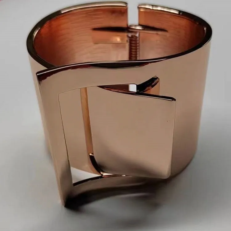 Wholesale Exaggerated Punk Glossy Brushed Retro Electroplated Bracelet