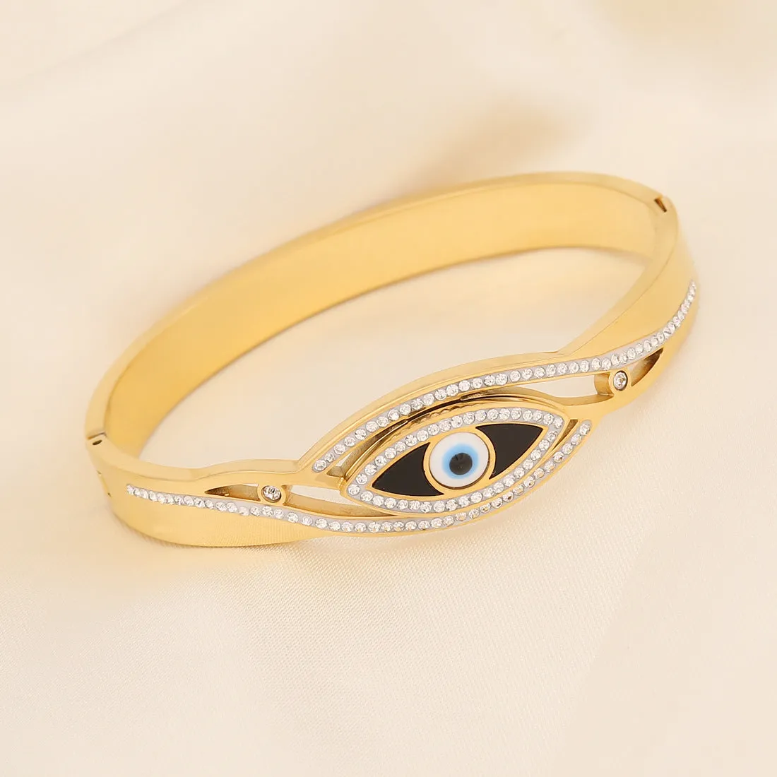 Wholesale Eye Fashion Full Diamond Stainless Steel Bracelet