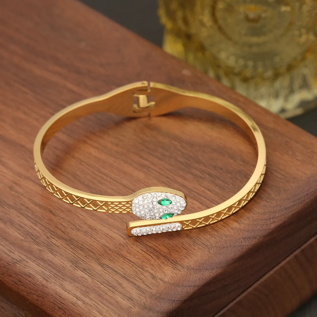 Wholesale Eye Snake Vintage Turquoise Stainless Steel Bracelet